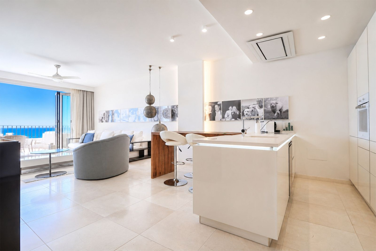 2 Bed Apartment for sale in Puerto De Cabopino Costa Del Sol, Málaga, Spain