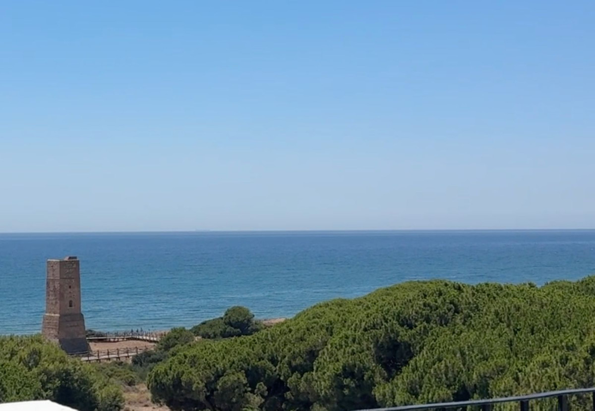 2 Bed Apartment for sale in Puerto De Cabopino Costa Del Sol, Málaga, Spain