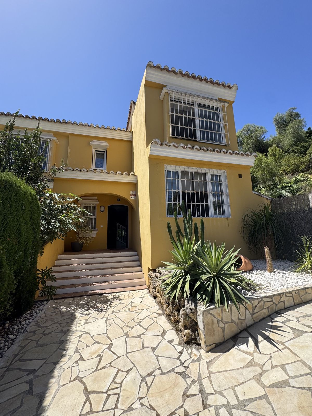 3 Bed Townhouse for sale in Calahonda Costa Del Sol, Málaga, Spain