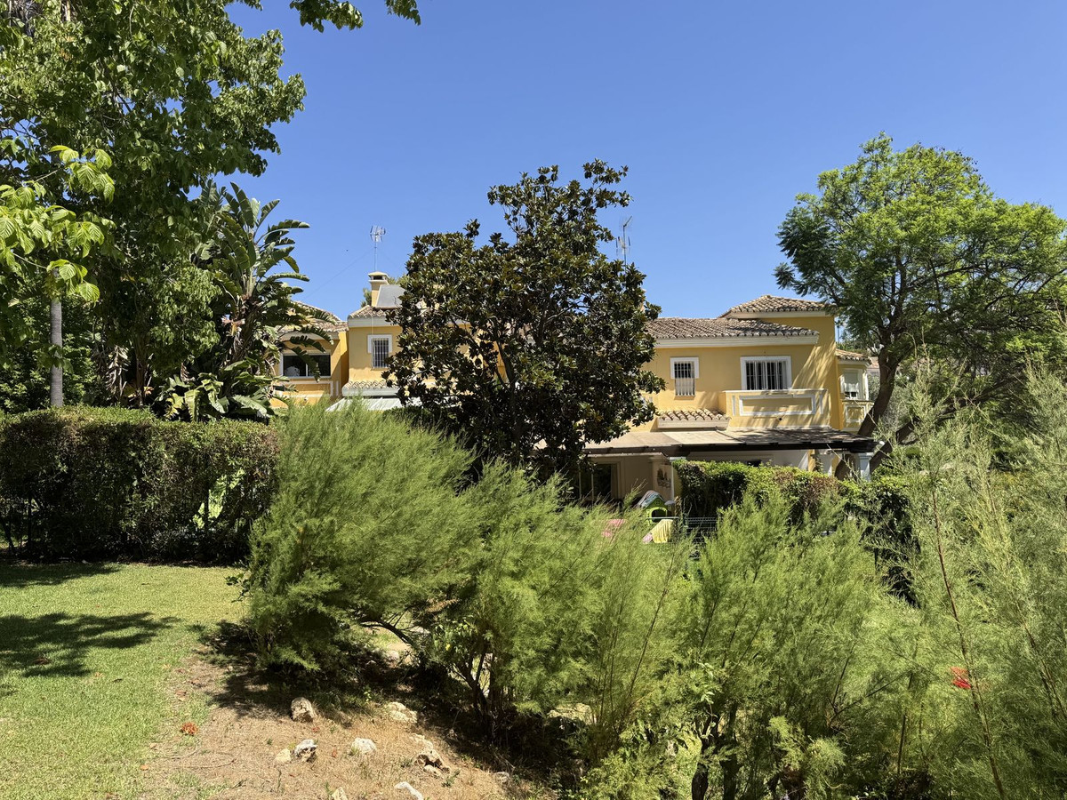 3 Bed Townhouse for sale in Calahonda Costa Del Sol, Málaga, Spain