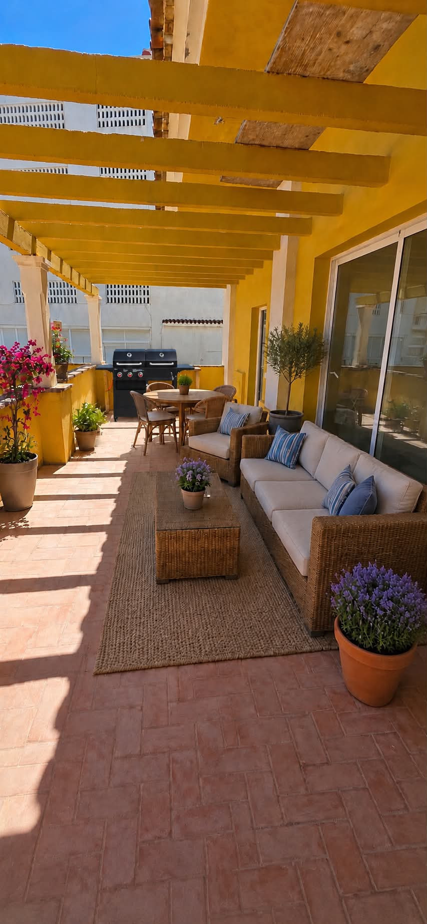 Se vende Apartamento Planta Media de 2 dormitorios en Costa Del Sol, Málaga, España