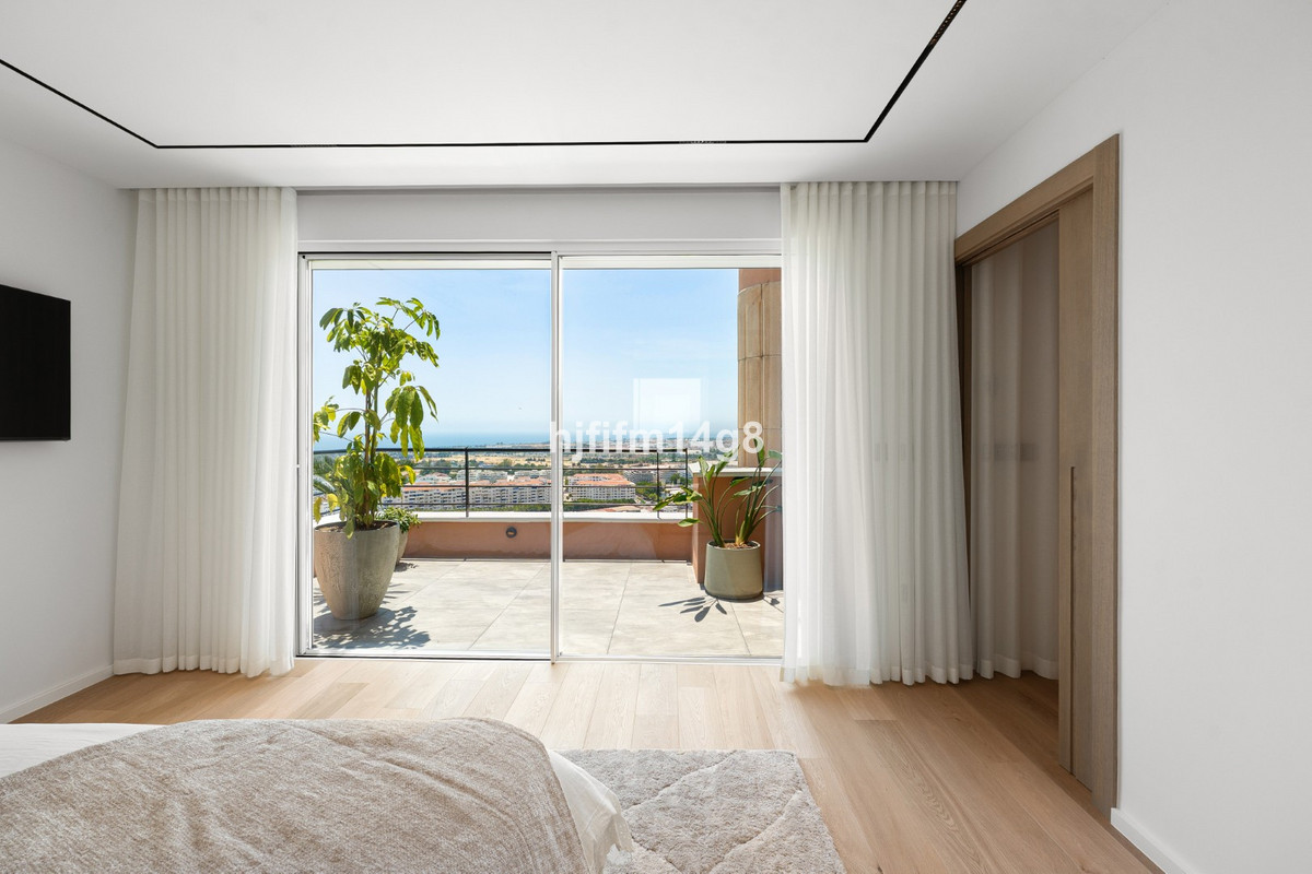 3 Bed Apartment for sale in Nueva Andalucía Costa Del Sol, Málaga, Spain