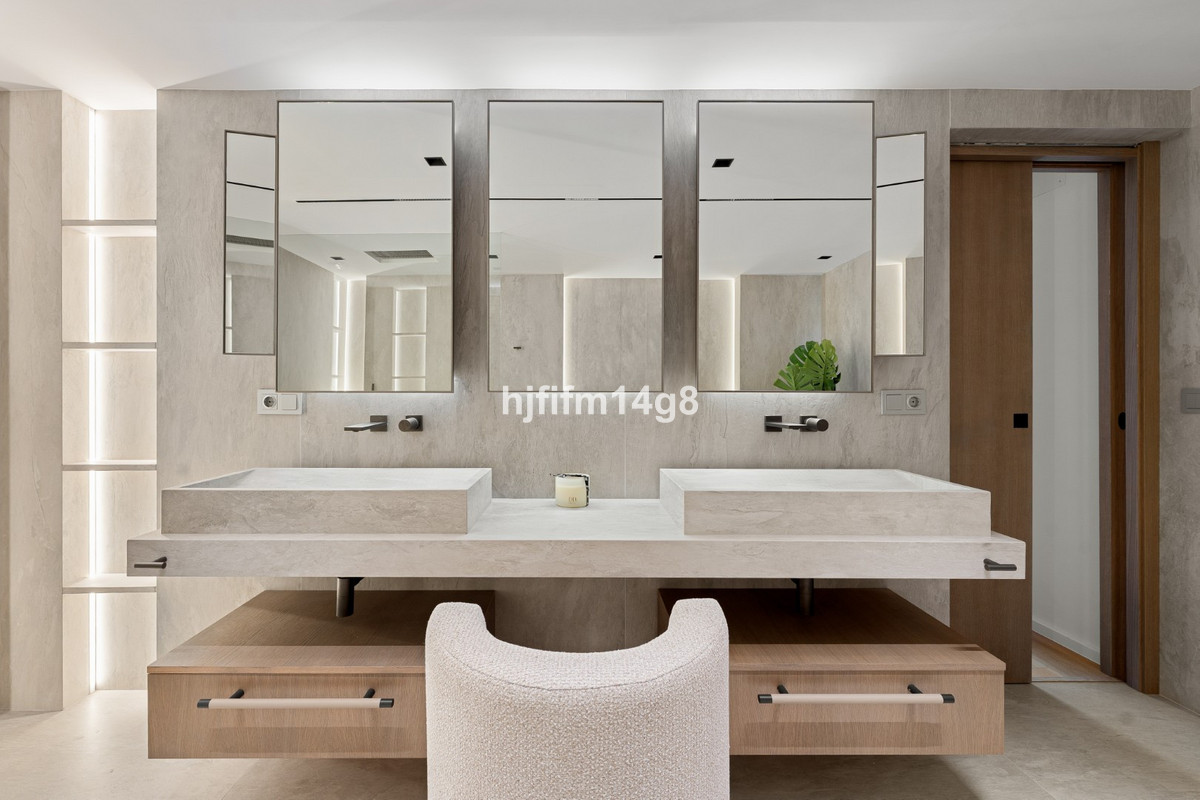 3 Bed Apartment for sale in Nueva Andalucía Costa Del Sol, Málaga, Spain
