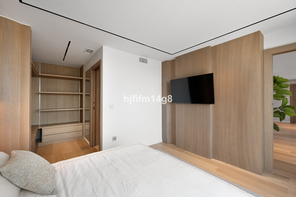 3 Bed Apartment for sale in Nueva Andalucía Costa Del Sol, Málaga, Spain