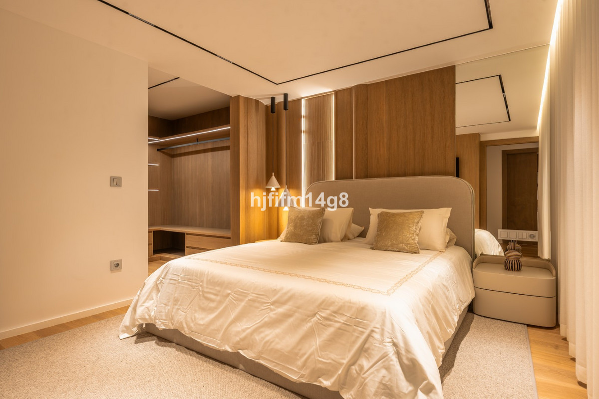 3 Bed Apartment for sale in Nueva Andalucía Costa Del Sol, Málaga, Spain