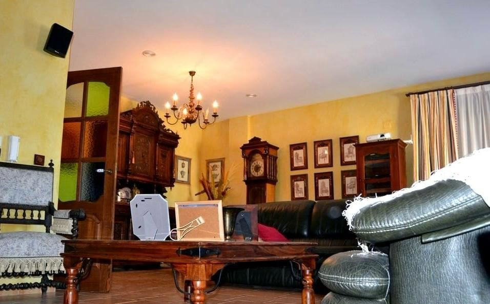 Se vende Villa - Chalet de 4 dormitorios en Costa Blanca, Alicante, España