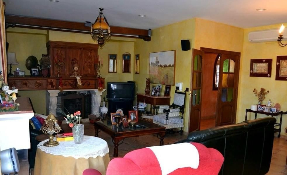Se vende Villa - Chalet de 4 dormitorios en Costa Blanca, Alicante, España