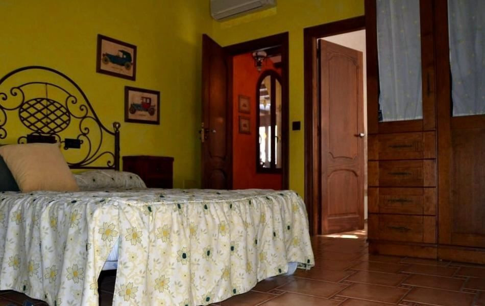 Se vende Villa - Chalet de 4 dormitorios en Costa Blanca, Alicante, España