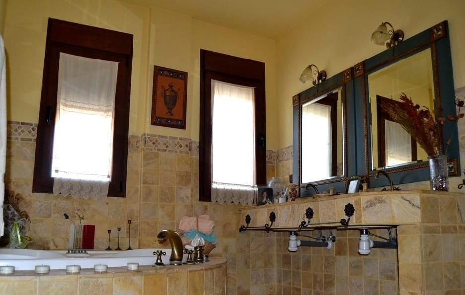 Se vende Villa - Chalet de 4 dormitorios en Costa Blanca, Alicante, España