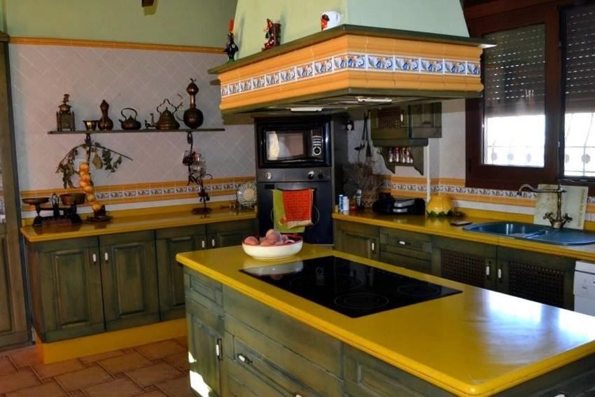 Se vende Villa - Chalet de 4 dormitorios en Costa Blanca, Alicante, España