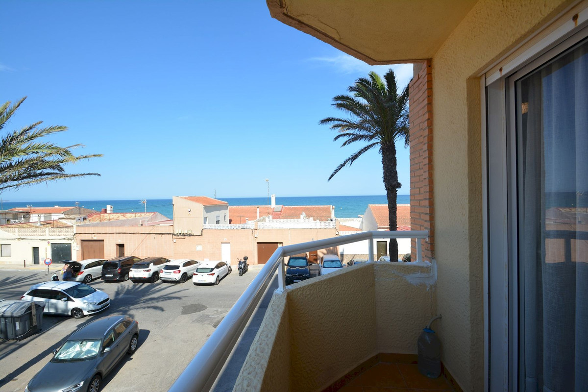 Se vende Apartamento Planta Baja de 2 dormitorios en Costa Blanca, Alicante, España