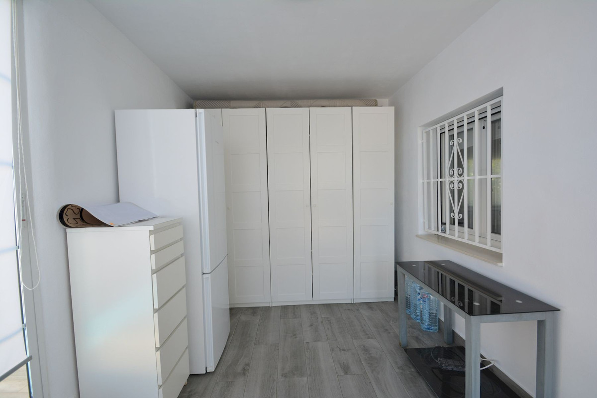 Se vende Villa - Chalet de 4 dormitorios en Costa Blanca, Alicante, España