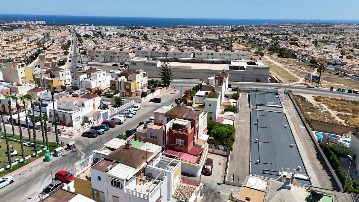 2 Bed Townhouse for sale in Los Altos Costa Blanca, Alicante, Spain