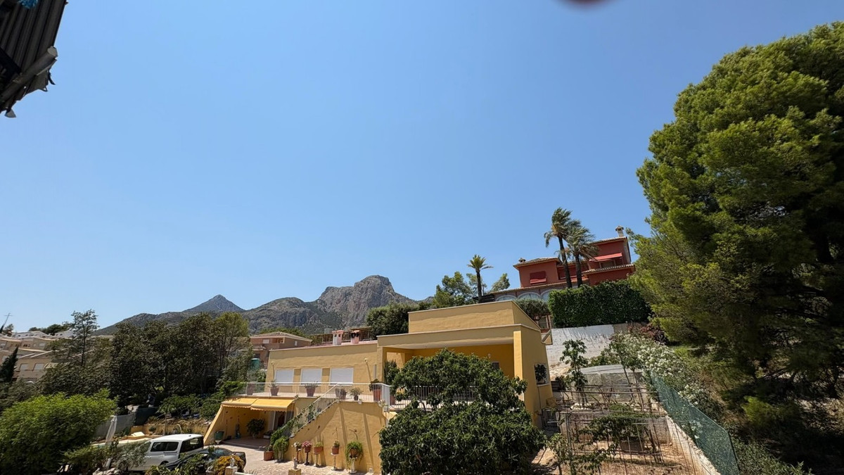 2 Bed Apartment for sale in La Nucia Costa Blanca, Alicante, Spain