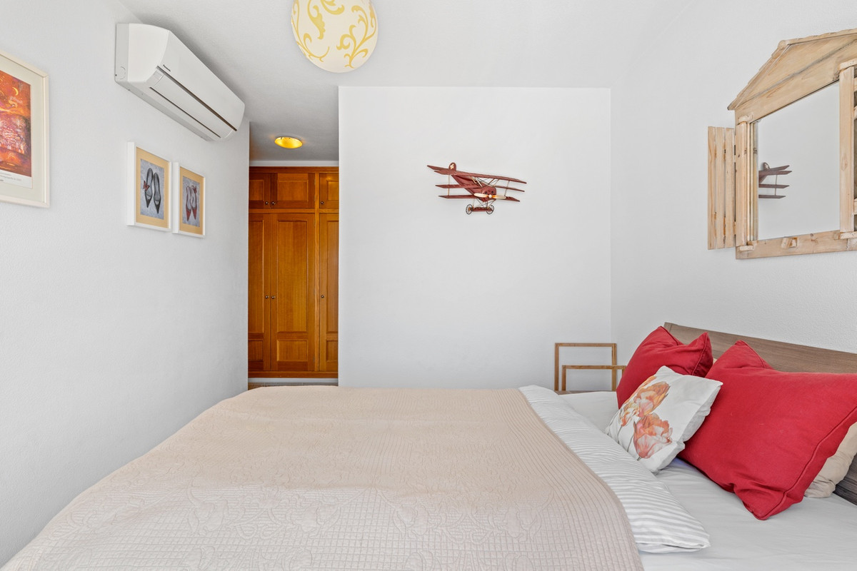 3 Bed Apartment for sale in Cabo Roig Costa Blanca, Alicante, Spain