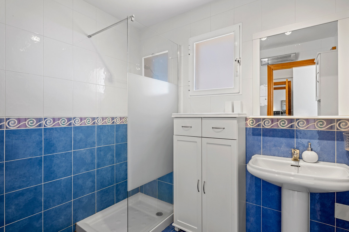3 Bed Apartment for sale in Cabo Roig Costa Blanca, Alicante, Spain