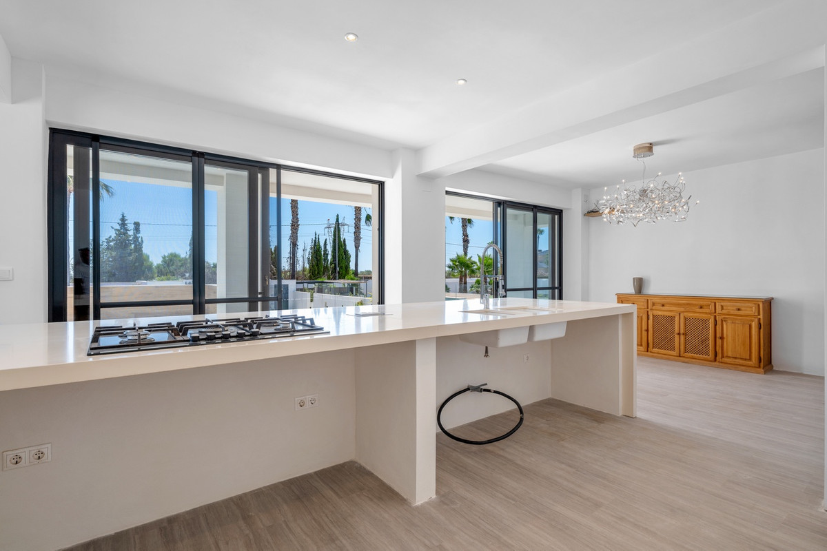 8 Bed Townhouse for sale in Los Montesinos Costa Blanca, Alicante, Spain