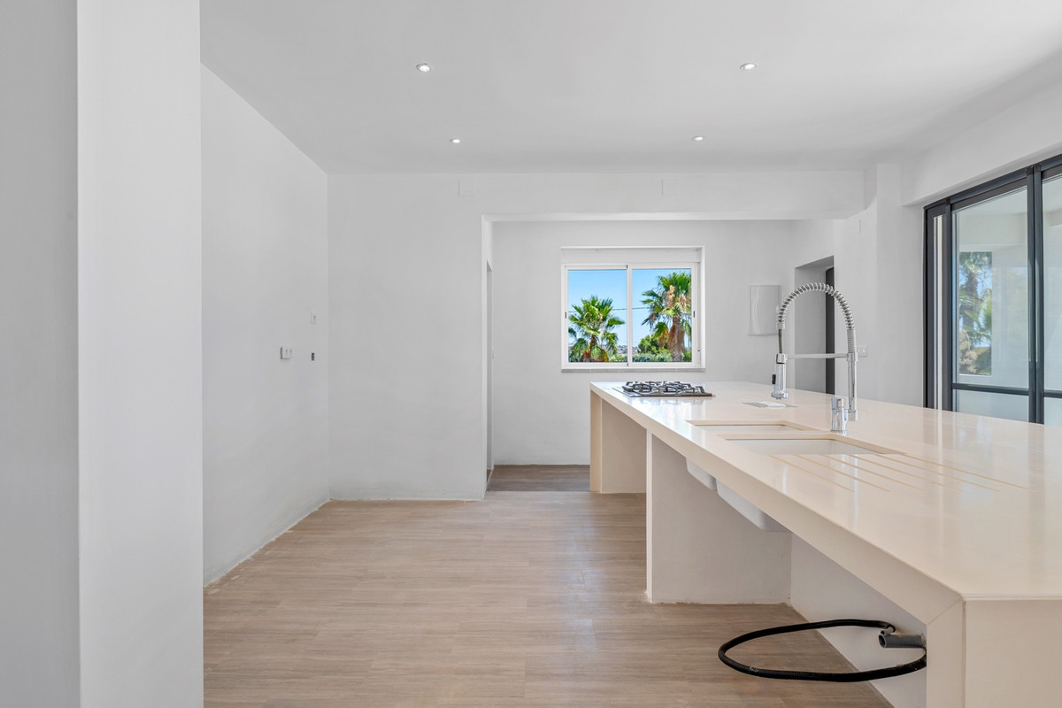8 Bed Townhouse for sale in Los Montesinos Costa Blanca, Alicante, Spain