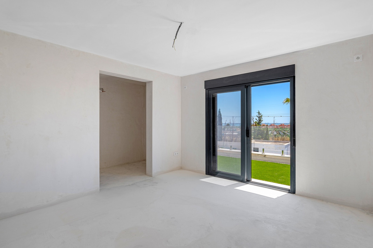 8 Bed Townhouse for sale in Los Montesinos Costa Blanca, Alicante, Spain