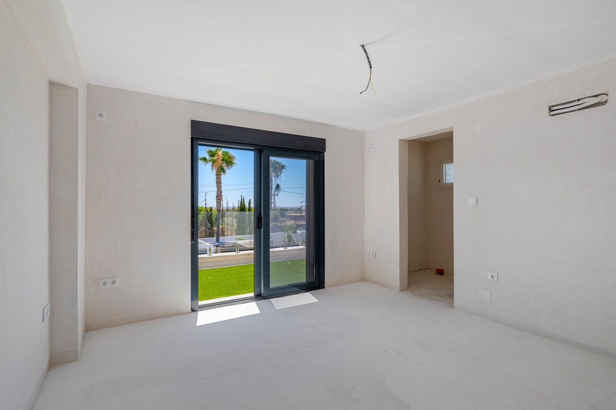8 Bed Townhouse for sale in Los Montesinos Costa Blanca, Alicante, Spain