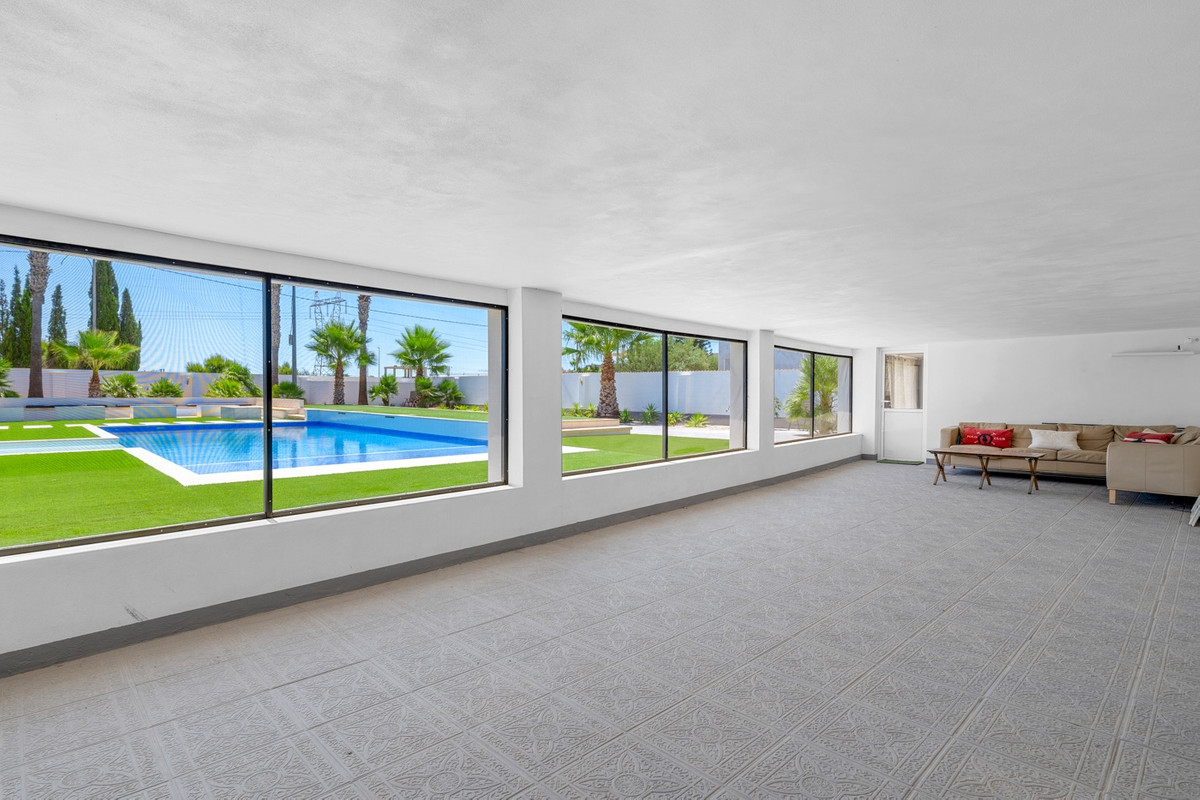 8 Bed Townhouse for sale in Los Montesinos Costa Blanca, Alicante, Spain