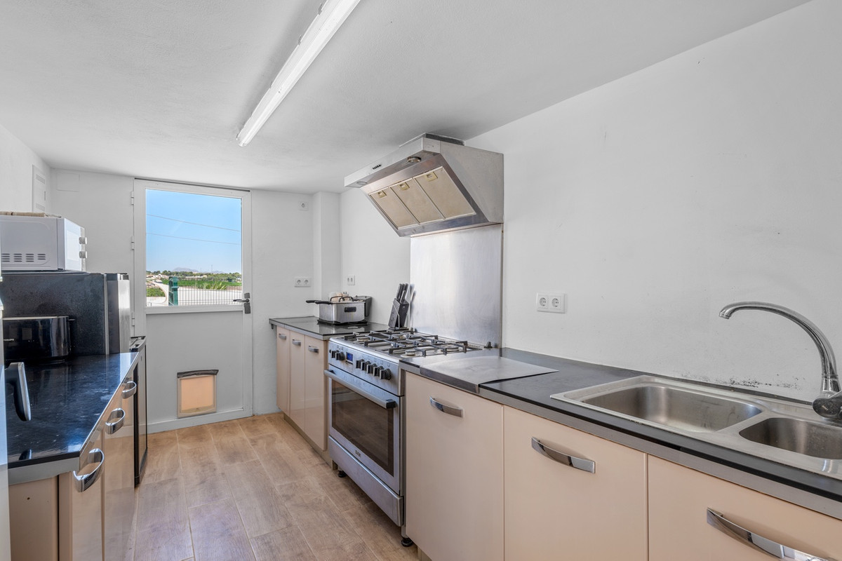 8 Bed Townhouse for sale in Los Montesinos Costa Blanca, Alicante, Spain