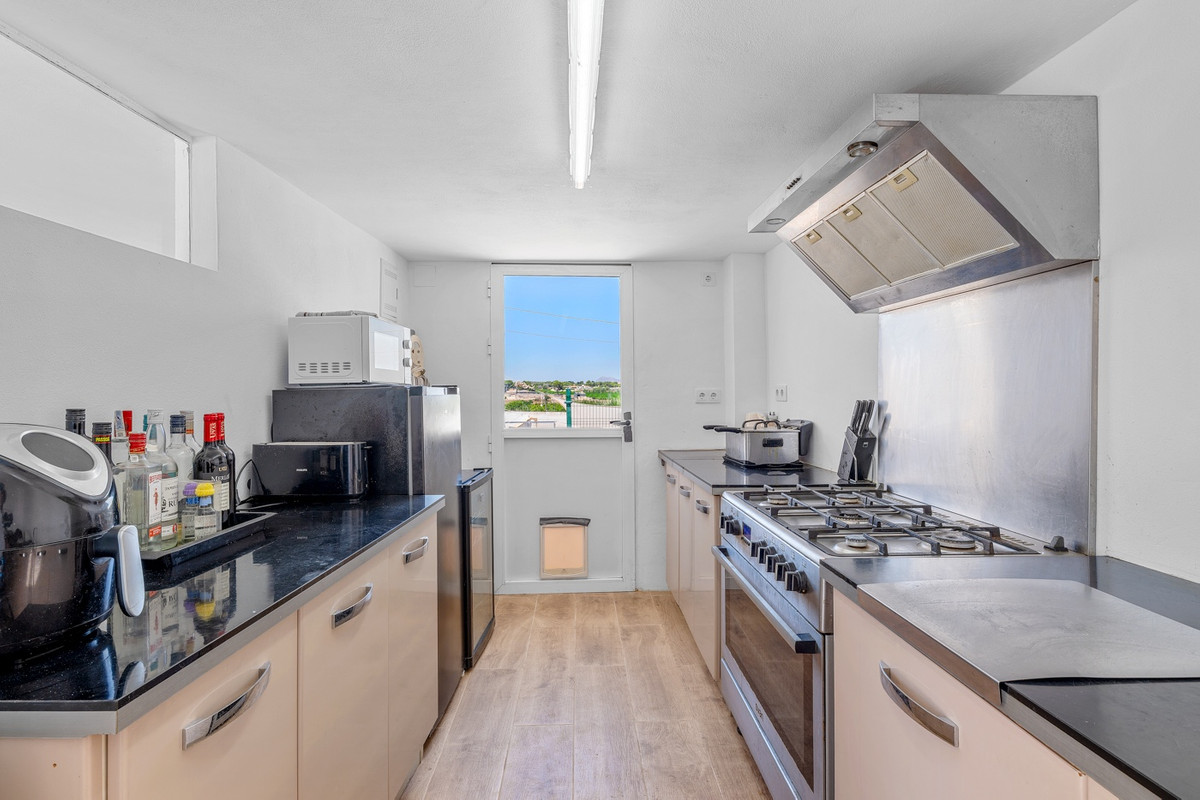 8 Bed Townhouse for sale in Los Montesinos Costa Blanca, Alicante, Spain