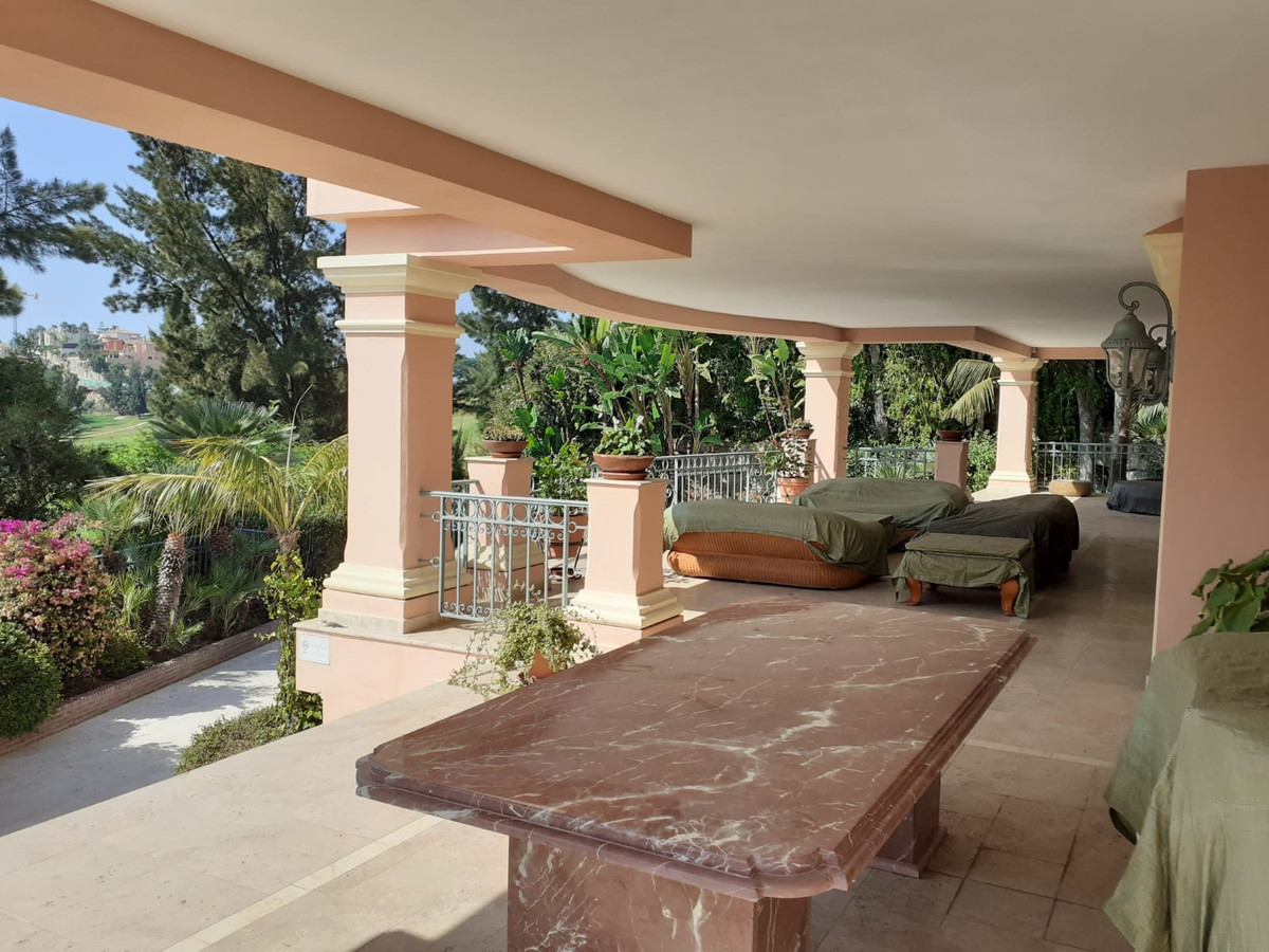 Se vende Villa - Chalet de 4 dormitorios en Costa Del Sol, Málaga, España