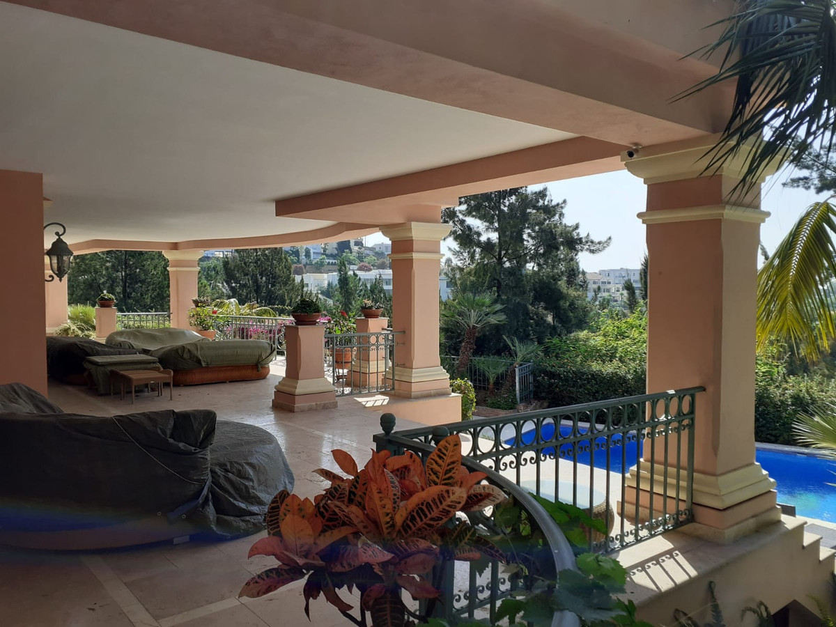 Se vende Villa - Chalet de 4 dormitorios en Costa Del Sol, Málaga, España