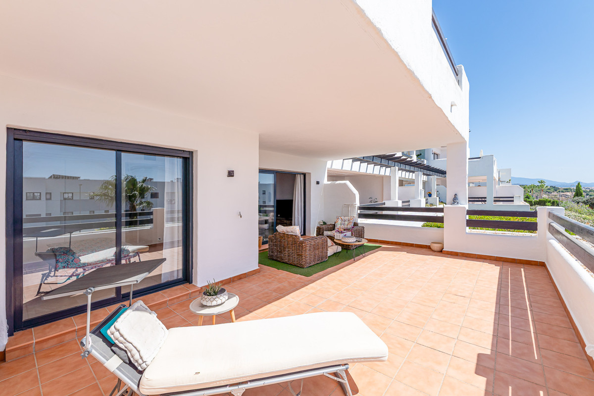 2 Bed Apartment for sale in Doña Julia Costa Del Sol, Málaga, Spain