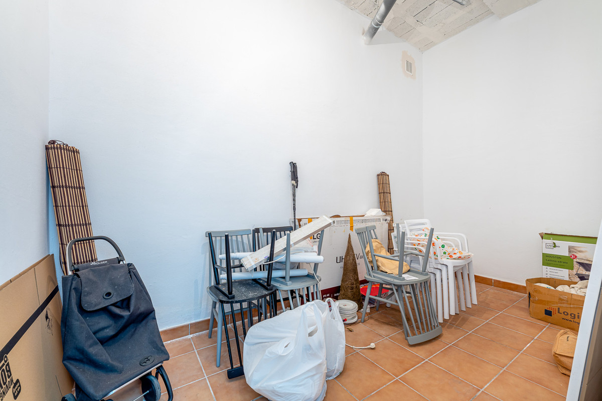 2 Bed Apartment for sale in Doña Julia Costa Del Sol, Málaga, Spain