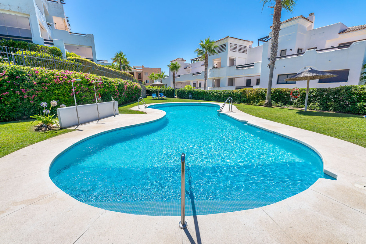 2 Bed Apartment for sale in Doña Julia Costa Del Sol, Málaga, Spain