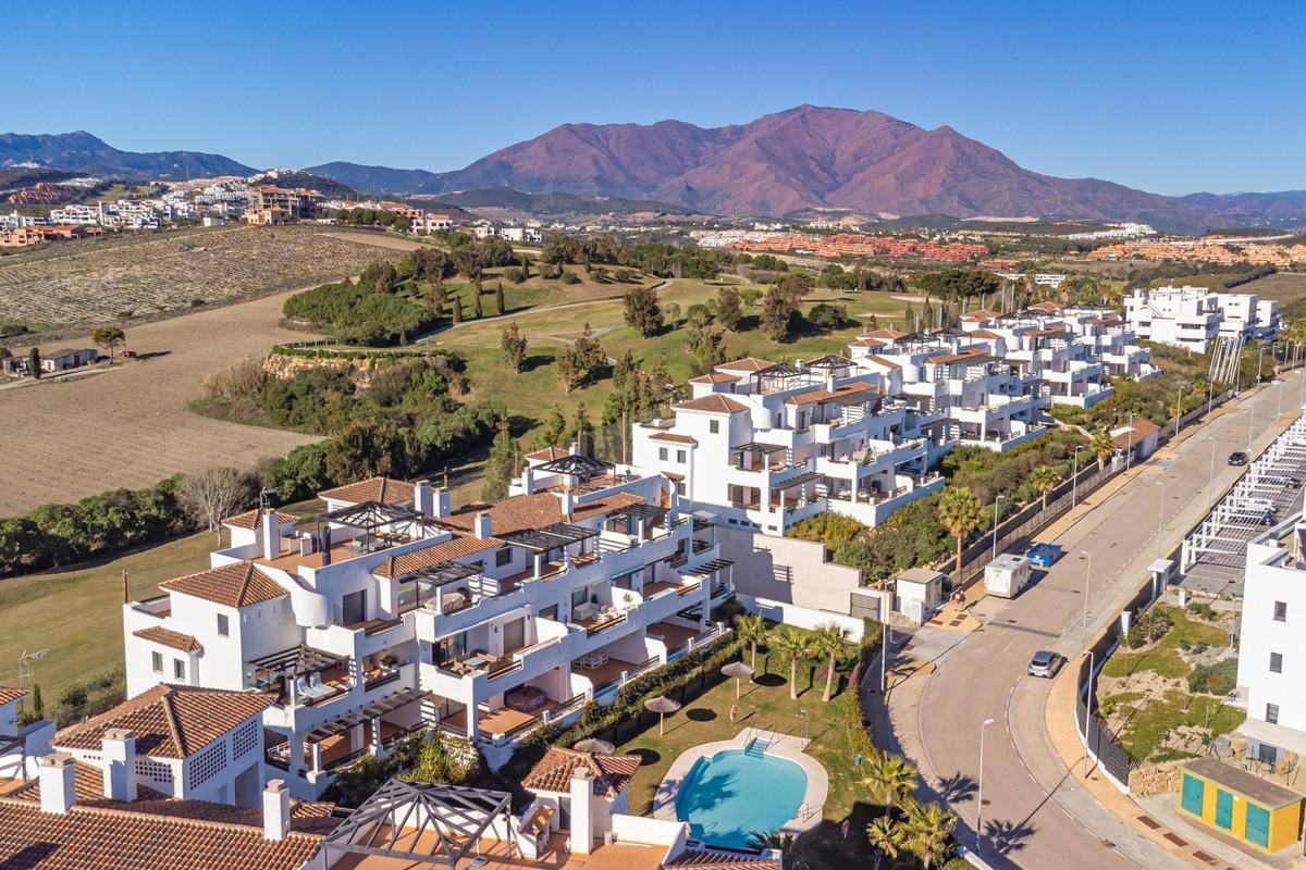 2 Bed Apartment for sale in Doña Julia Costa Del Sol, Málaga, Spain