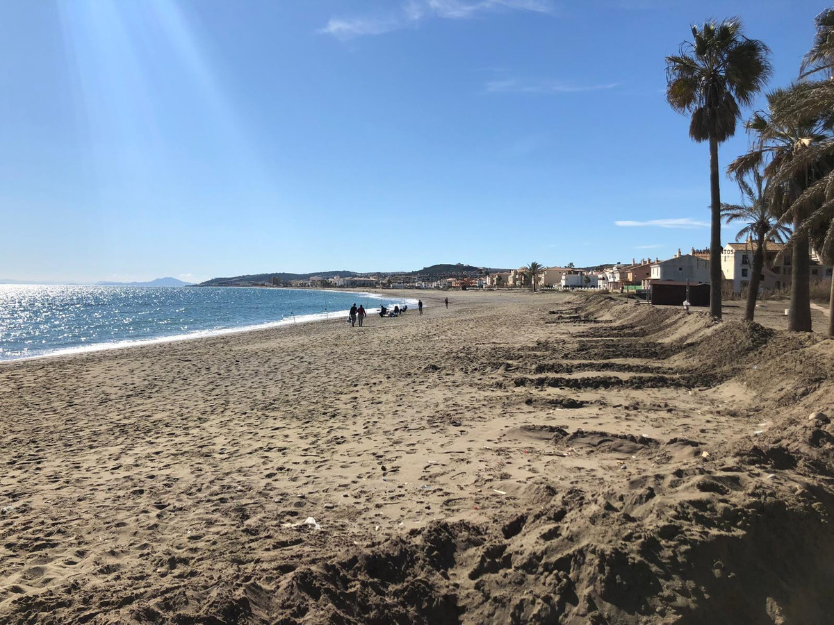 2 Bed Apartment for sale in Doña Julia Costa Del Sol, Málaga, Spain