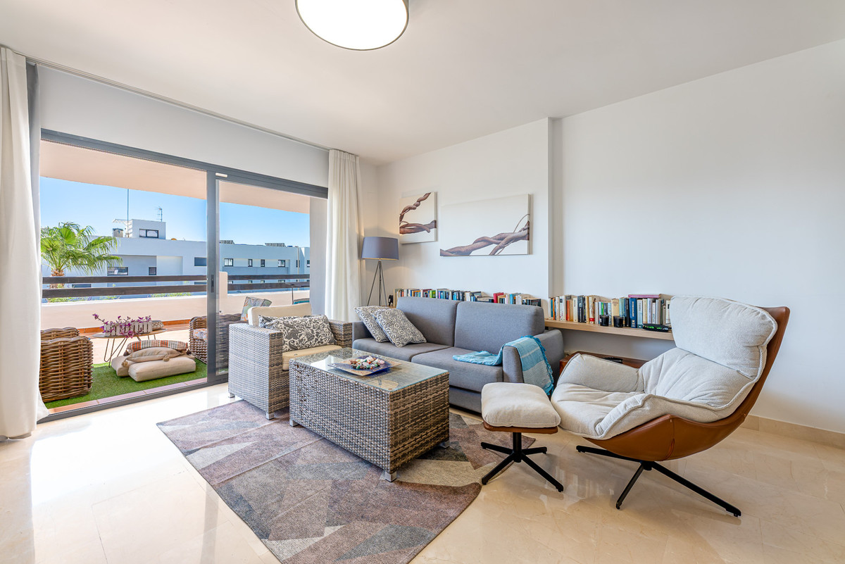 2 Bed Apartment for sale in Doña Julia Costa Del Sol, Málaga, Spain