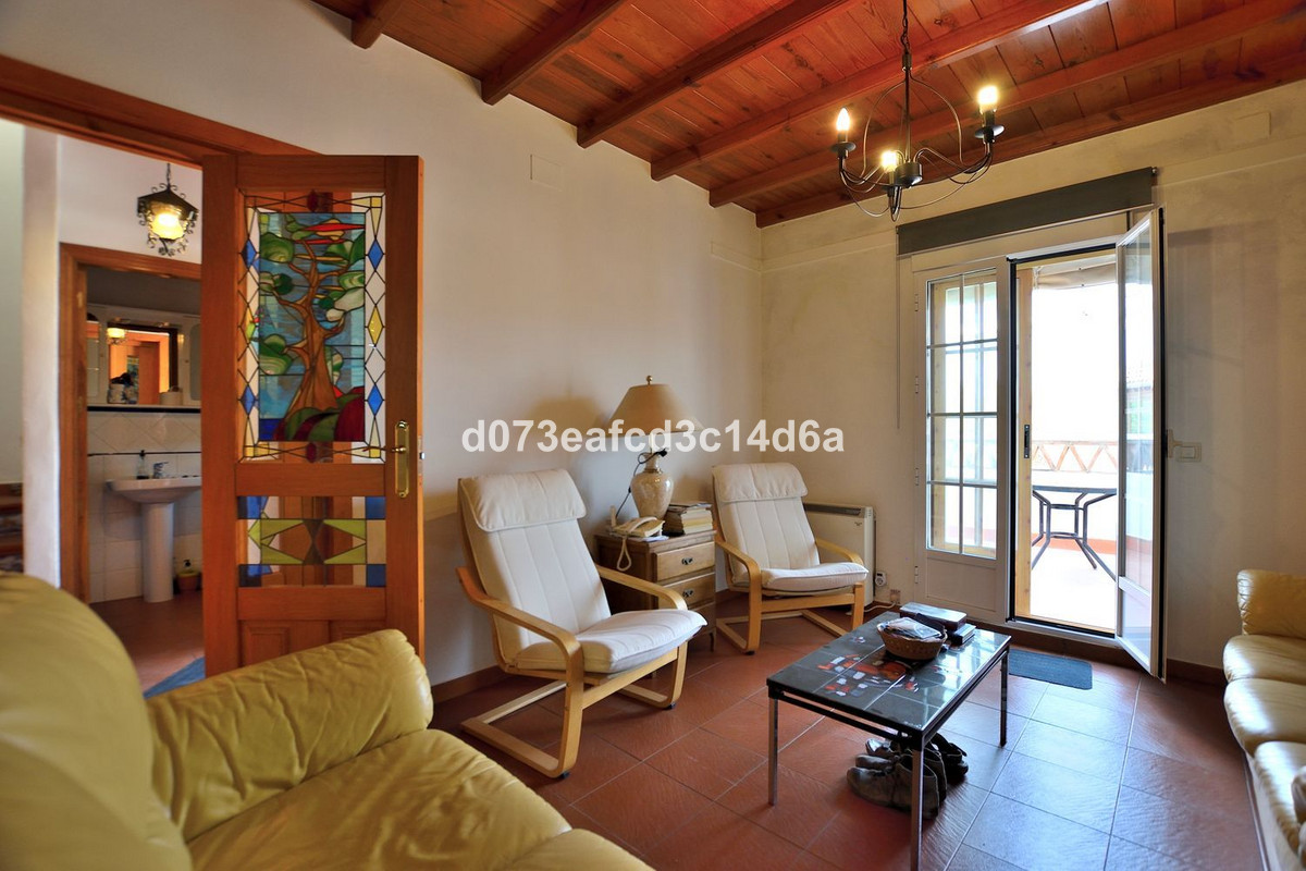 3 Bed Townhouse for sale in Ronda Costa Del Sol, Málaga, Spain