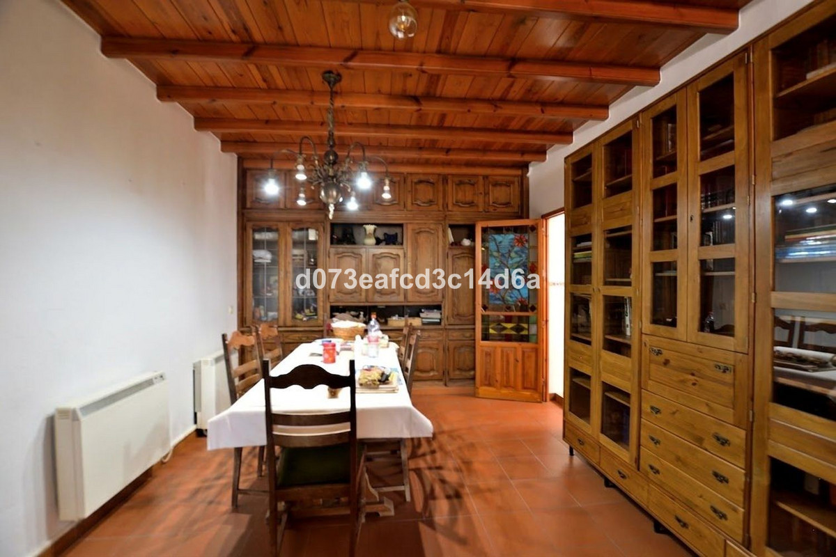 3 Bed Townhouse for sale in Ronda Costa Del Sol, Málaga, Spain