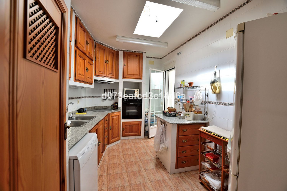 3 Bed Townhouse for sale in Ronda Costa Del Sol, Málaga, Spain
