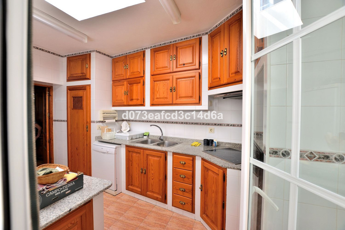 3 Bed Townhouse for sale in Ronda Costa Del Sol, Málaga, Spain