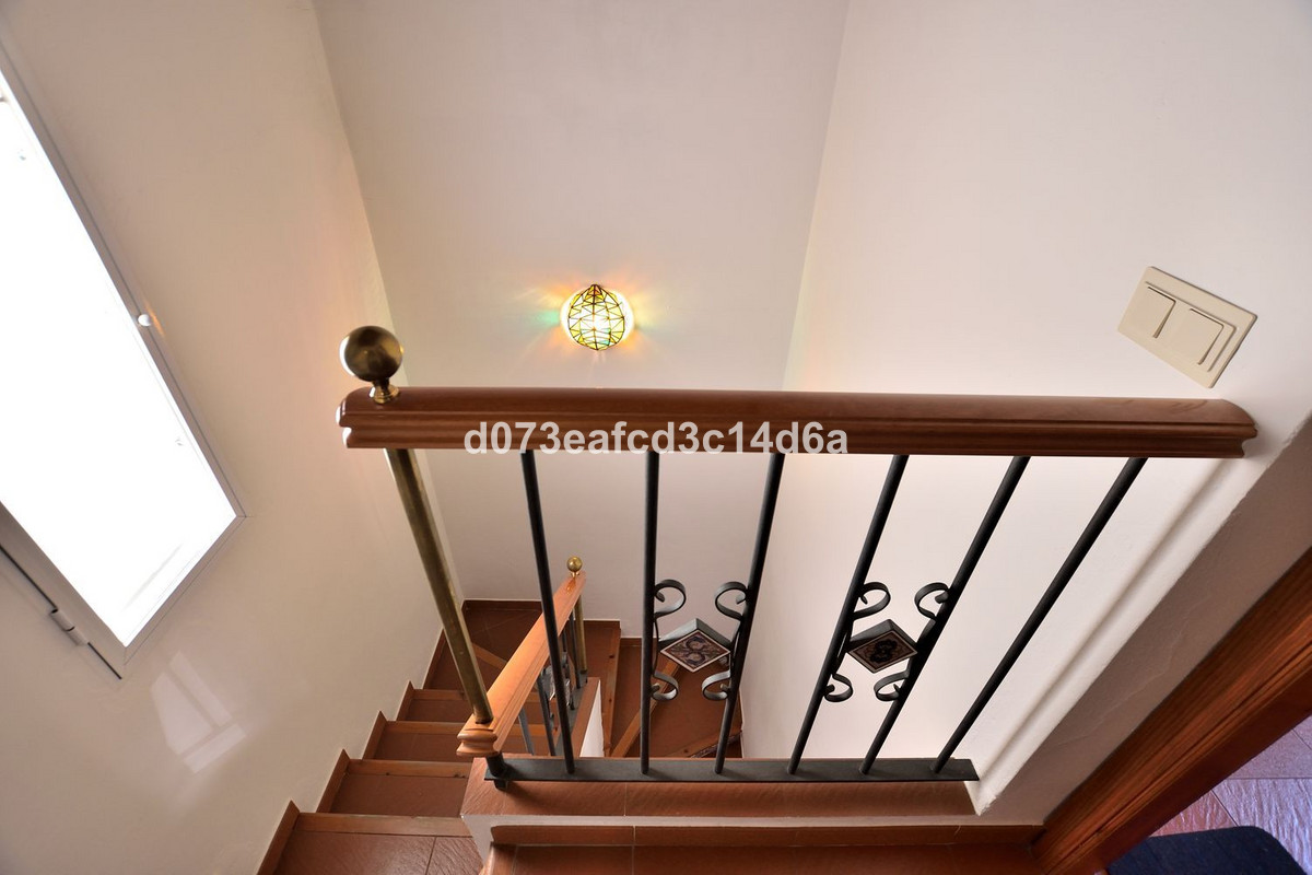 3 Bed Townhouse for sale in Ronda Costa Del Sol, Málaga, Spain