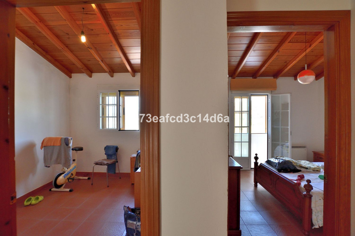 3 Bed Townhouse for sale in Ronda Costa Del Sol, Málaga, Spain