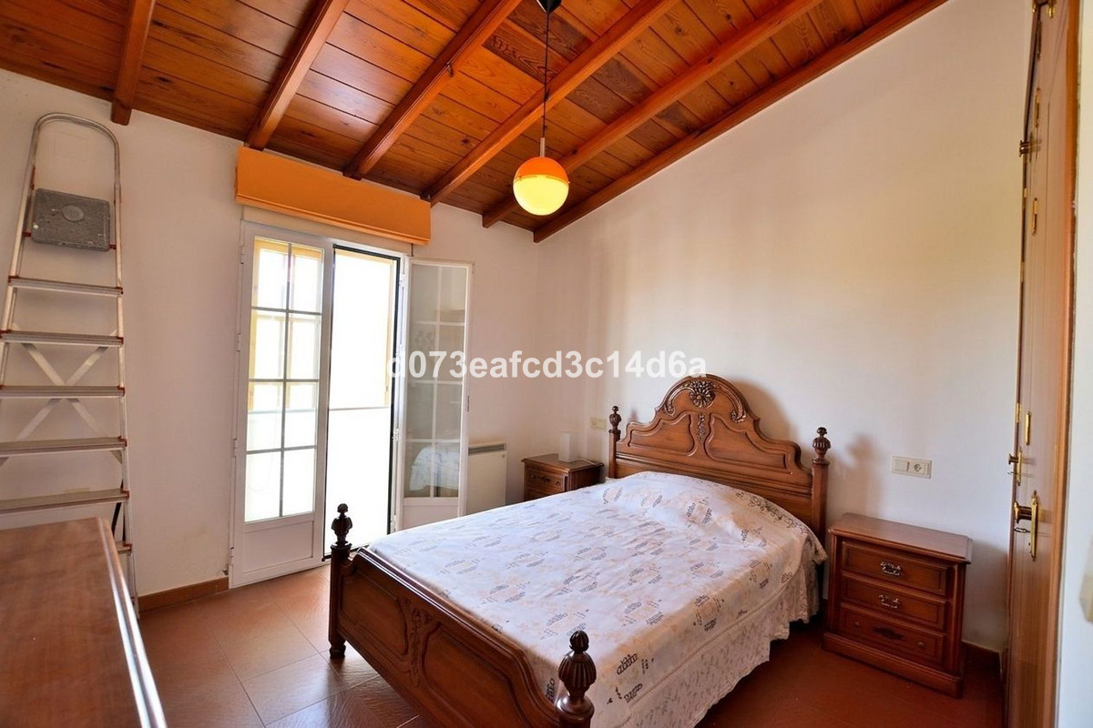3 Bed Townhouse for sale in Ronda Costa Del Sol, Málaga, Spain