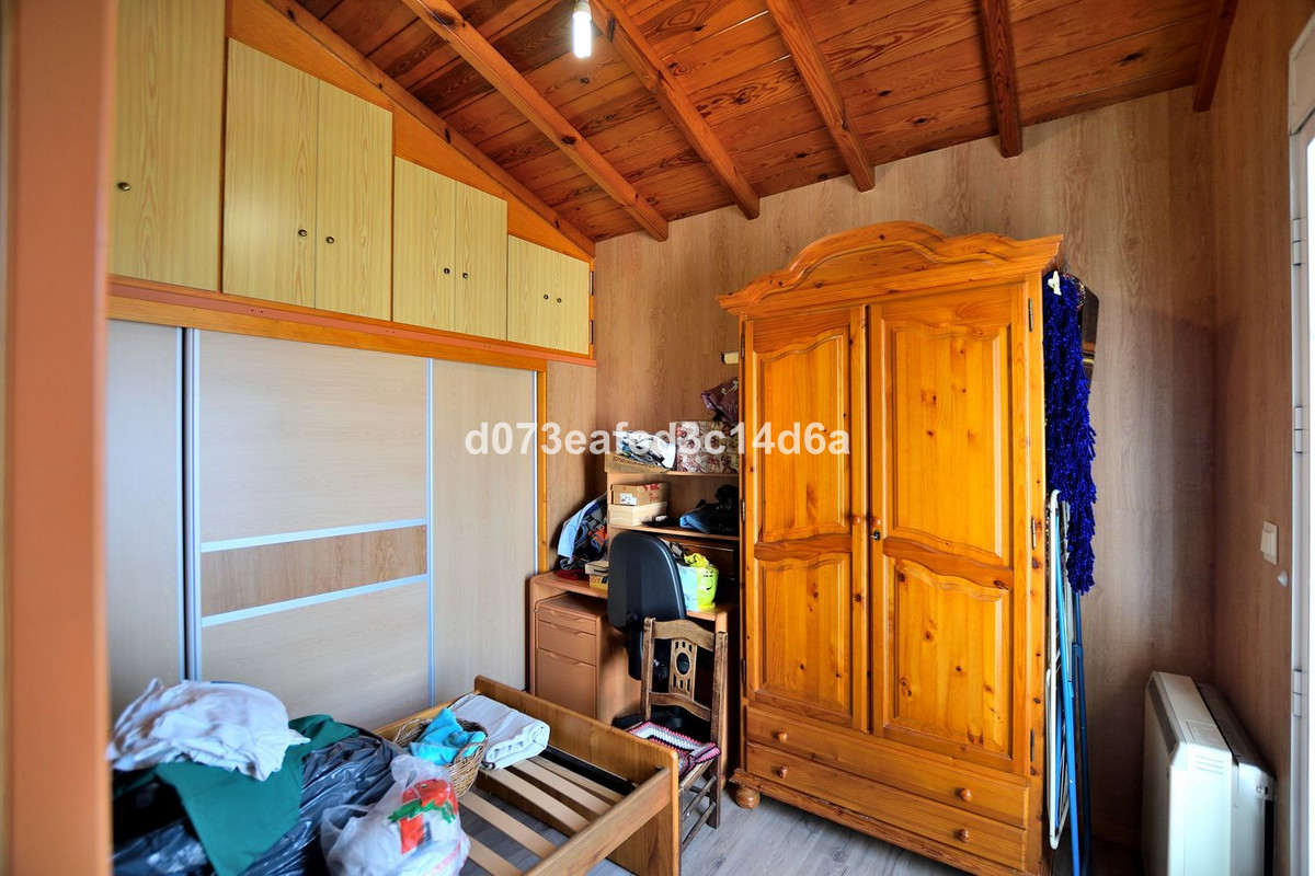 3 Bed Townhouse for sale in Ronda Costa Del Sol, Málaga, Spain