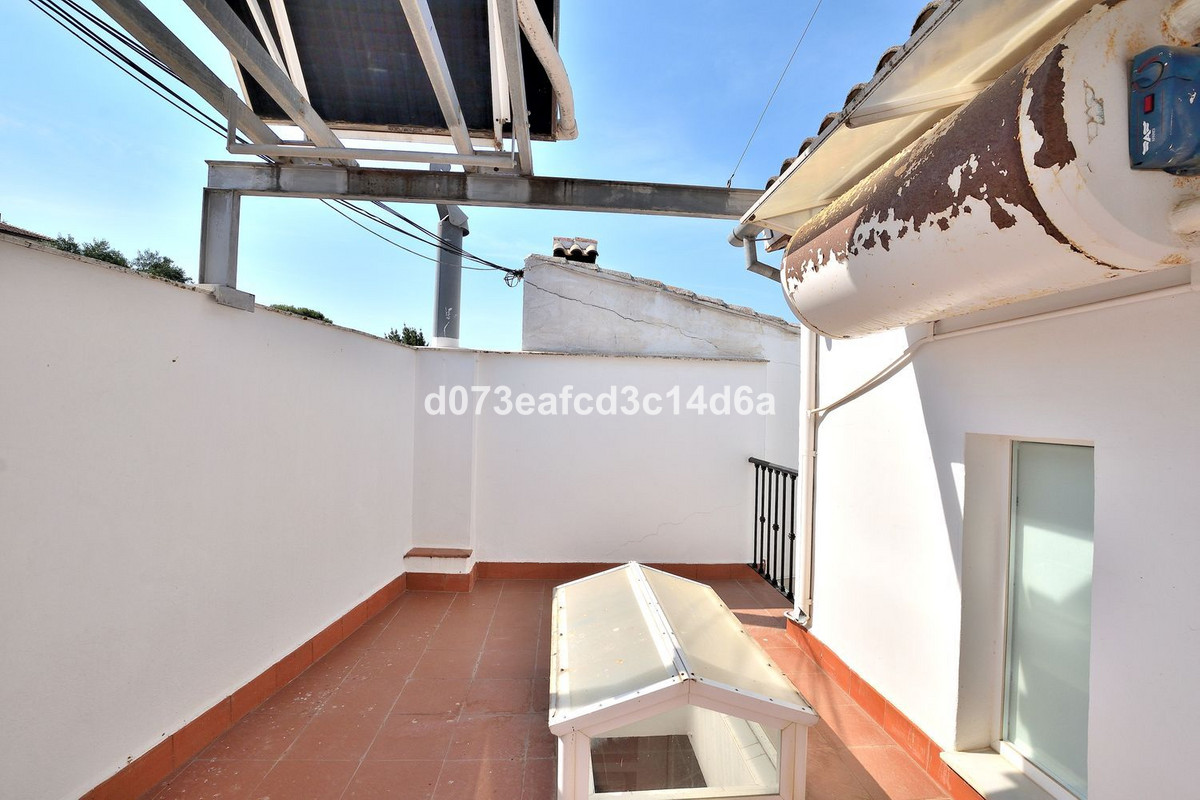3 Bed Townhouse for sale in Ronda Costa Del Sol, Málaga, Spain