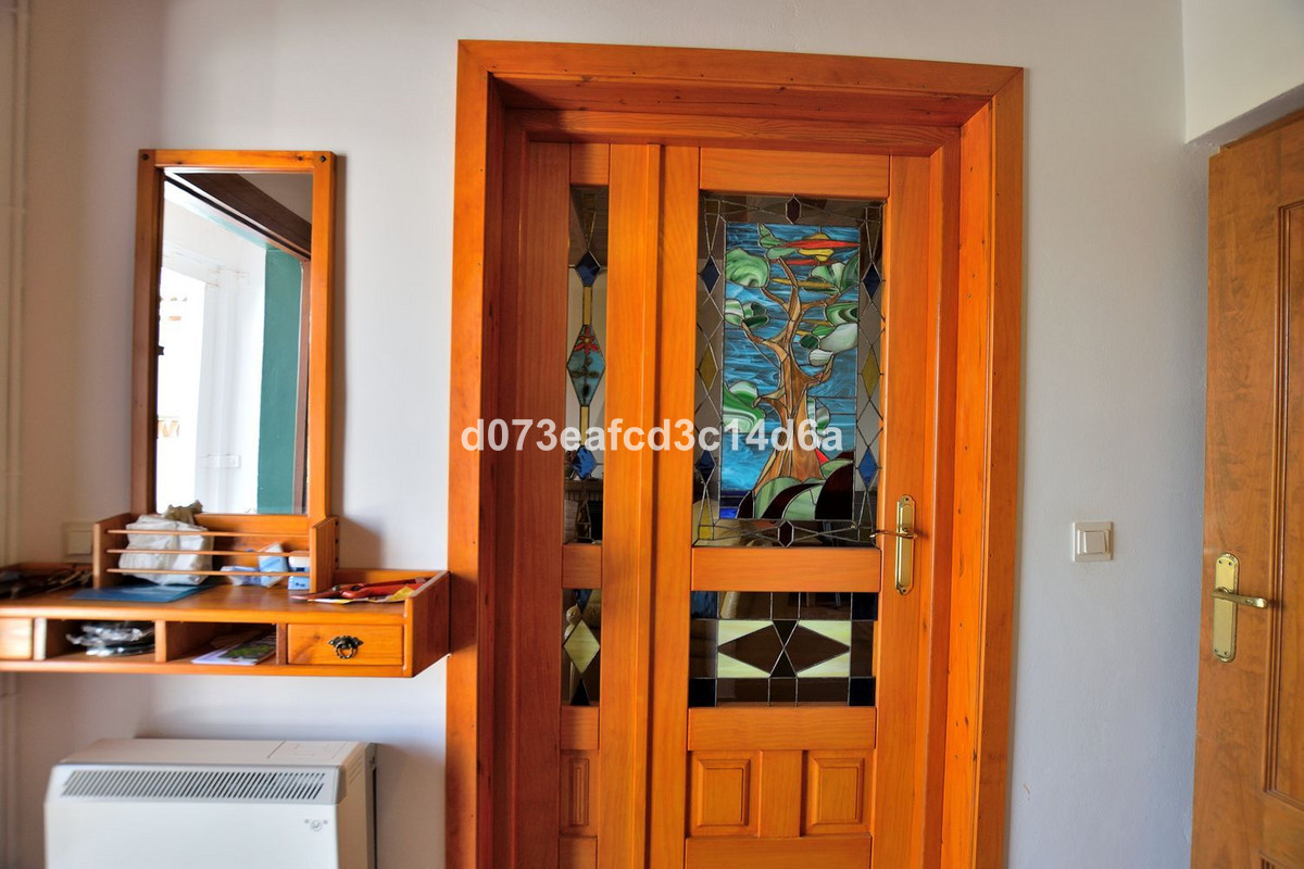 3 Bed Townhouse for sale in Ronda Costa Del Sol, Málaga, Spain