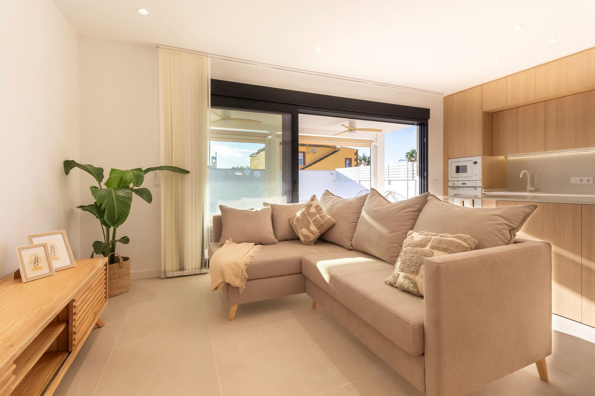 3 Bed Townhouse for sale in Torrevieja Costa Blanca, Alicante, Spain