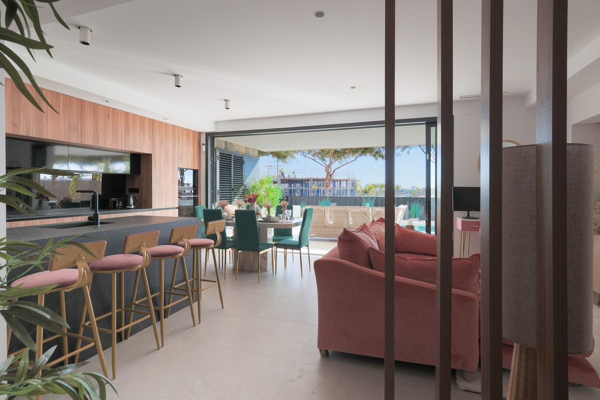 Se vende Villa - Chalet de 4 dormitorios en Costa Calida, Murcia, España
