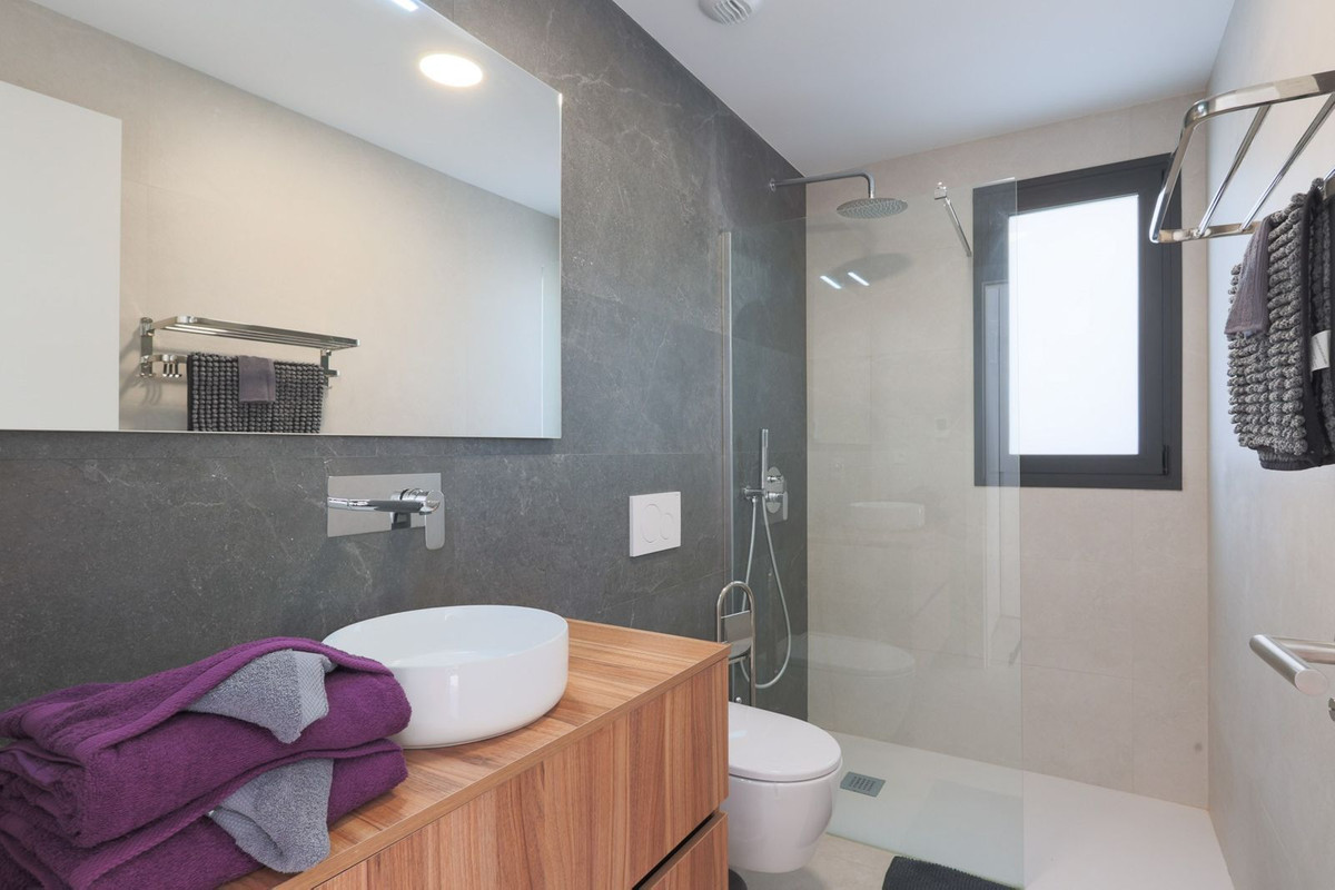 Se vende Villa - Chalet de 4 dormitorios en Costa Calida, Murcia, España