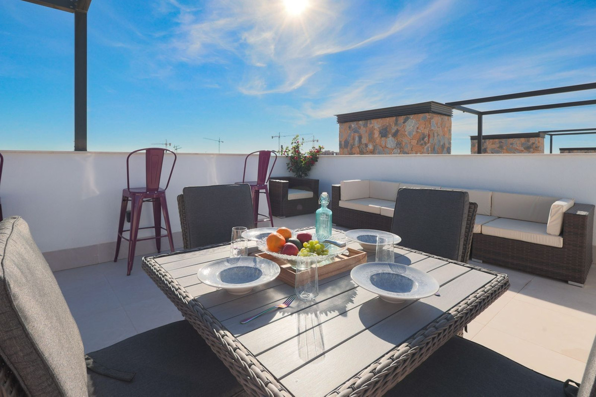 Se vende Villa - Chalet de 4 dormitorios en Costa Calida, Murcia, España