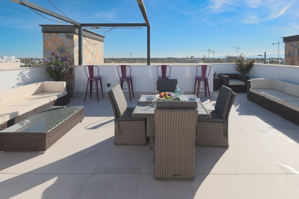 Se vende Villa - Chalet de 4 dormitorios en Costa Calida, Murcia, España